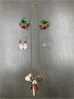 4 PIECE CHRISTMAS JEWELRY LOT