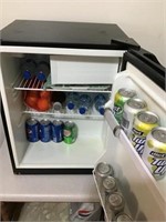HOUER MINI FRIDGE (WORKS) CONTENTS NOT INCLUDED