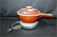 HULL BROWN IRONSTONE POT WITH LID ON WARMING TRAY