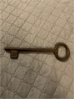 Antique large skeleton key find