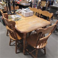 MAPLE KITCHEN TABLE W/ 6 CHAIRS
