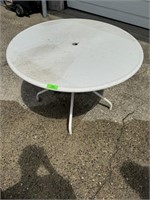 42"x30" Metal Outdoor Table