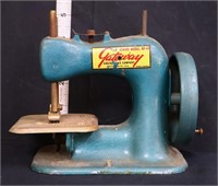 Vintage Gateway Jr model childs sewing machine