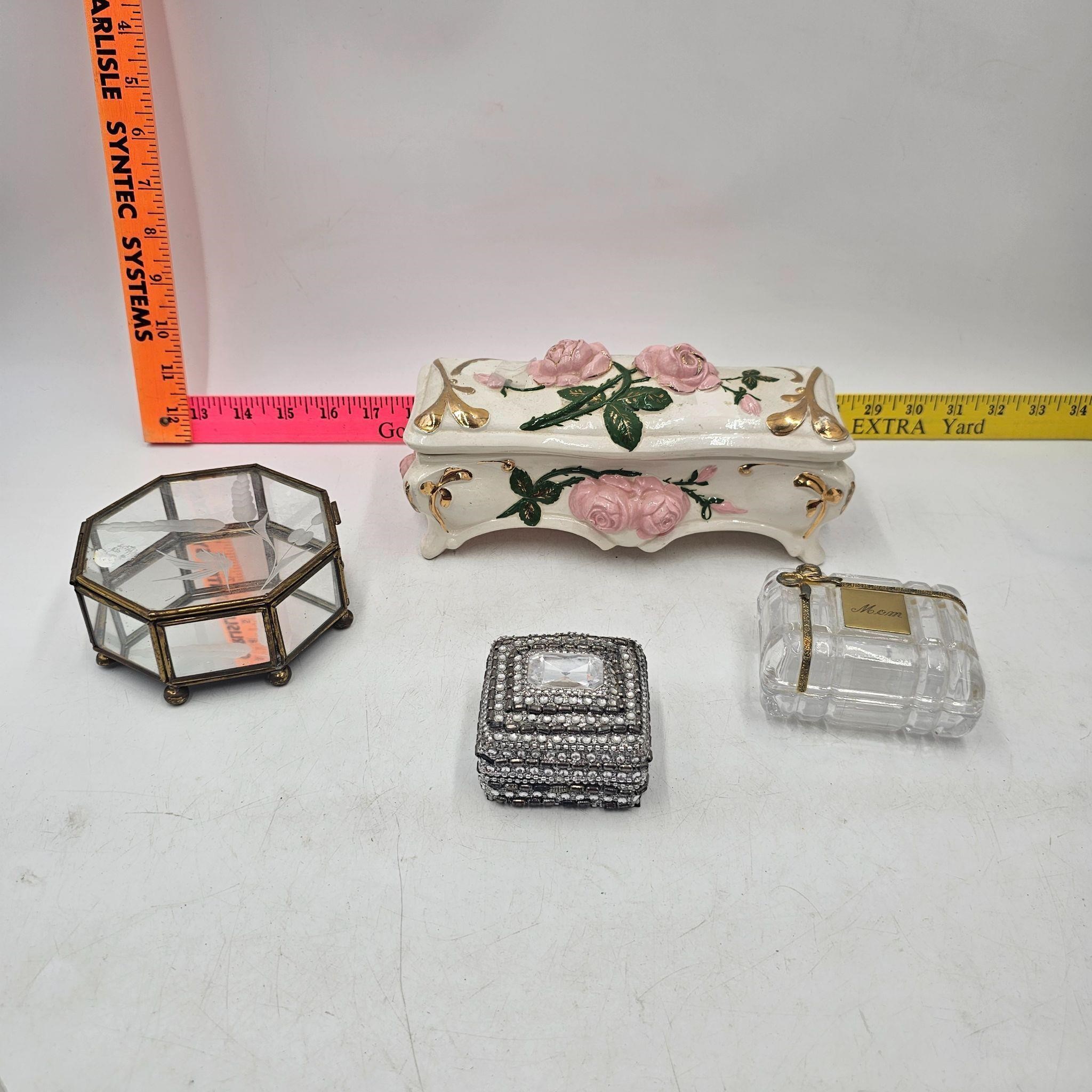Vintage Ceramic Jewelry Trinket Box