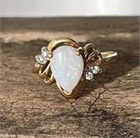 Opal & Diamond 14k Yellow Gold Ring Sz 7.5