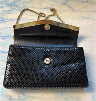 Black Handbag - Purse Magnetic Clasp