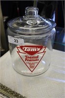 TOMS TOASTED PEANUTS COUNTER JAR