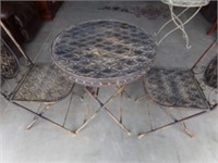 Metal bestro table & 2 chairs