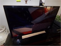 32 inch Samsung TV with Remote