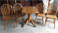 ROUND DROP LEAF TABLE WITH 4 CHAIRS