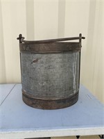 METAL BUCKET