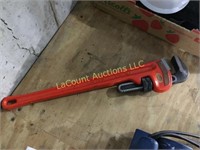Rigid pipe wrench 24"