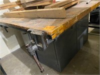 XLarge heavy duty work station with 2 vises