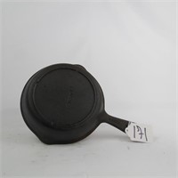 CLASSIC 3 NOTCH #3 CAST IRON SKILLET