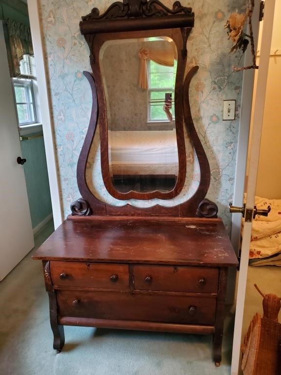 Walnut Dr.Online Estate Auction