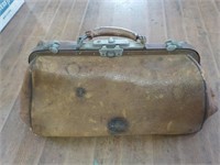 Antique leather doctor's bag 16x8"