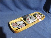 tray with stones / crystals