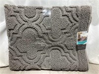 Grand Impression Accent Rug (Pre Owned)