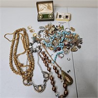 Estate Jewelry Lot Necklace's, Earring's Variety