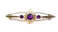Antique amethyst and 9ct yellow gold brooch