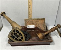 Knife box with two iron rests, wooden mallets, cig