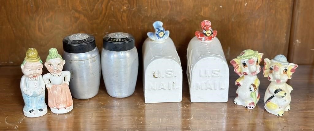 Vintage Salt & Pepper Shakers - Ck Pics, Items