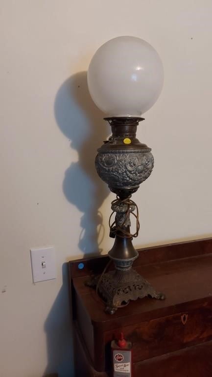 Vintage electrified oil lamp