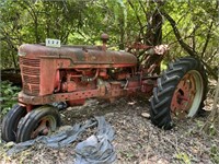 1941 Farmall H (NON-RUNNING)