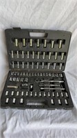 STANLEY SOCKET SET WITH CARRYING CASE