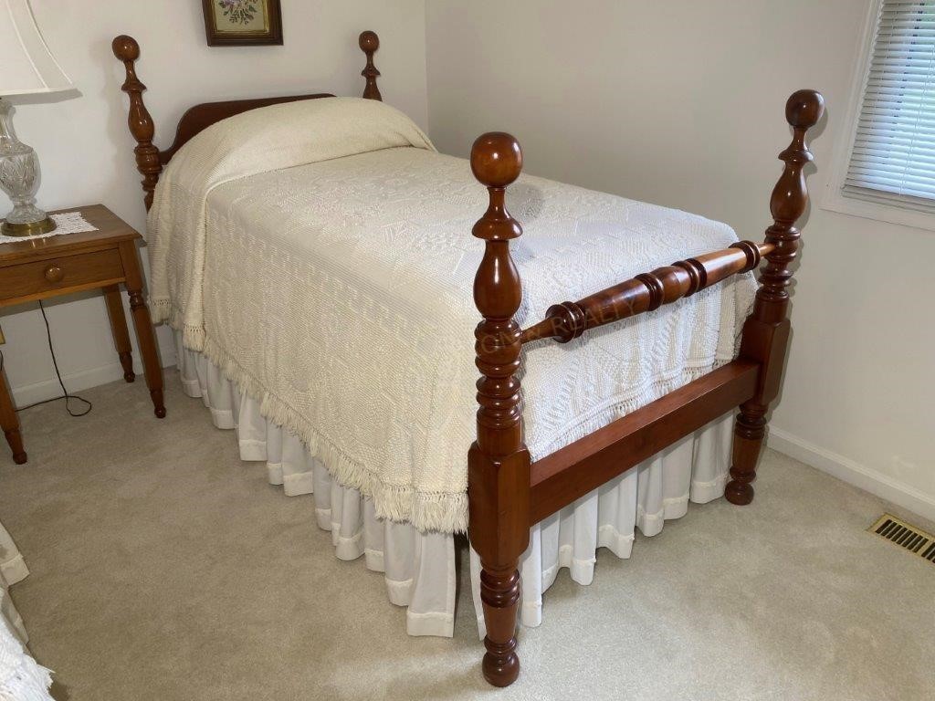 Early American Lifted Twin Cannonball Bed