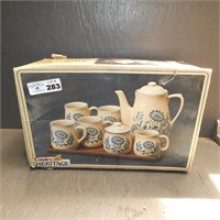 NOS Country Heritage Coffee Pot & Mugs Set