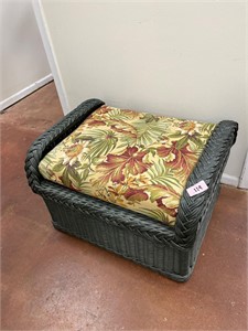 Outdoor ottoman with cushion