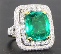 18kt Gold 10.75 ct Emerald & Diamond Ring