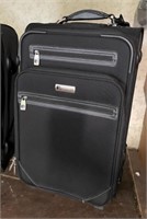 Kenneth Cole Reaction suitcase
