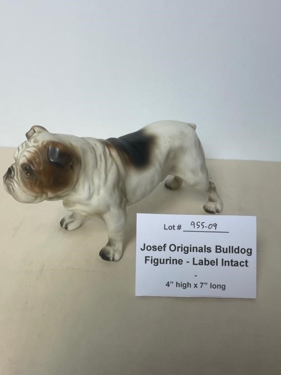 Josef Originals Bulldog Figure