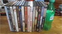30 DVDs (2 photos)