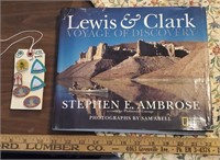 HBDJ Lewis & Clark book + 6 pins Buffalo Bill etc