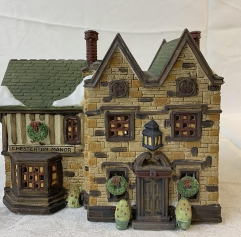 Dept 56 Dicken's Village Manor with box