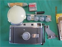 Vintage Polaroid 800 Land Camera & Case