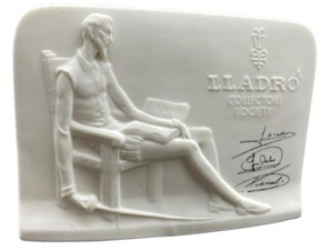 LLADRO FIGURINE OF MAN SITTING IN CHAIR