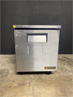 True Model TUC-27 undercounter refrigerator