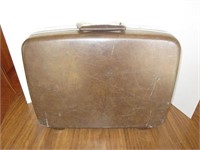 Samsonite hard suitcase (liner is torn) (pick up