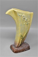 (1948) Roseville Wincraft Green Vase 273 - 8" USA