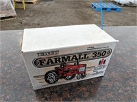 Farmall 350 Toy Tractor, Non-Display Box