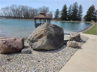 Large Landscaping Rocks Boulders