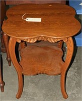 Beautiful antique Tiger Oak two tier parlor