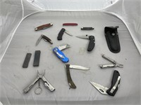 Tub of 9 Pocket Knives