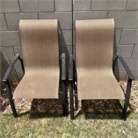 2 Patio Chairs Plastic Mesh & Metal