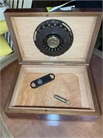 CLUB IMPORTS HUMIDOR AND CUTTER