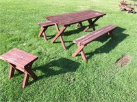 Picnic Table w/2 benches & Stool